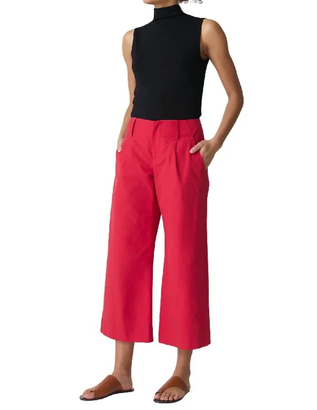 Gabby Crop Pant In Red